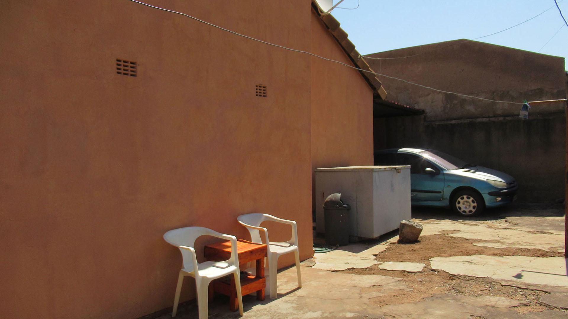 Backyard of property in Mohlakeng