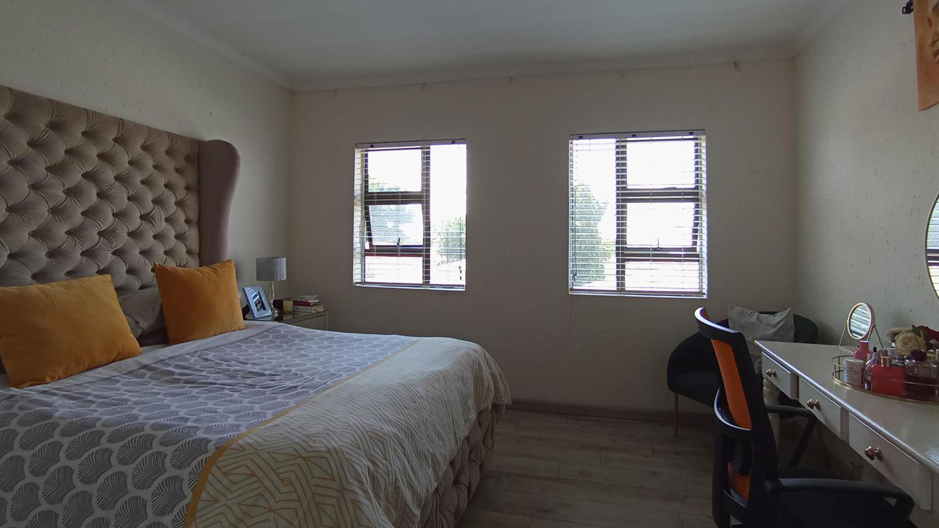 Main Bedroom - 24 square meters of property in Noordwyk