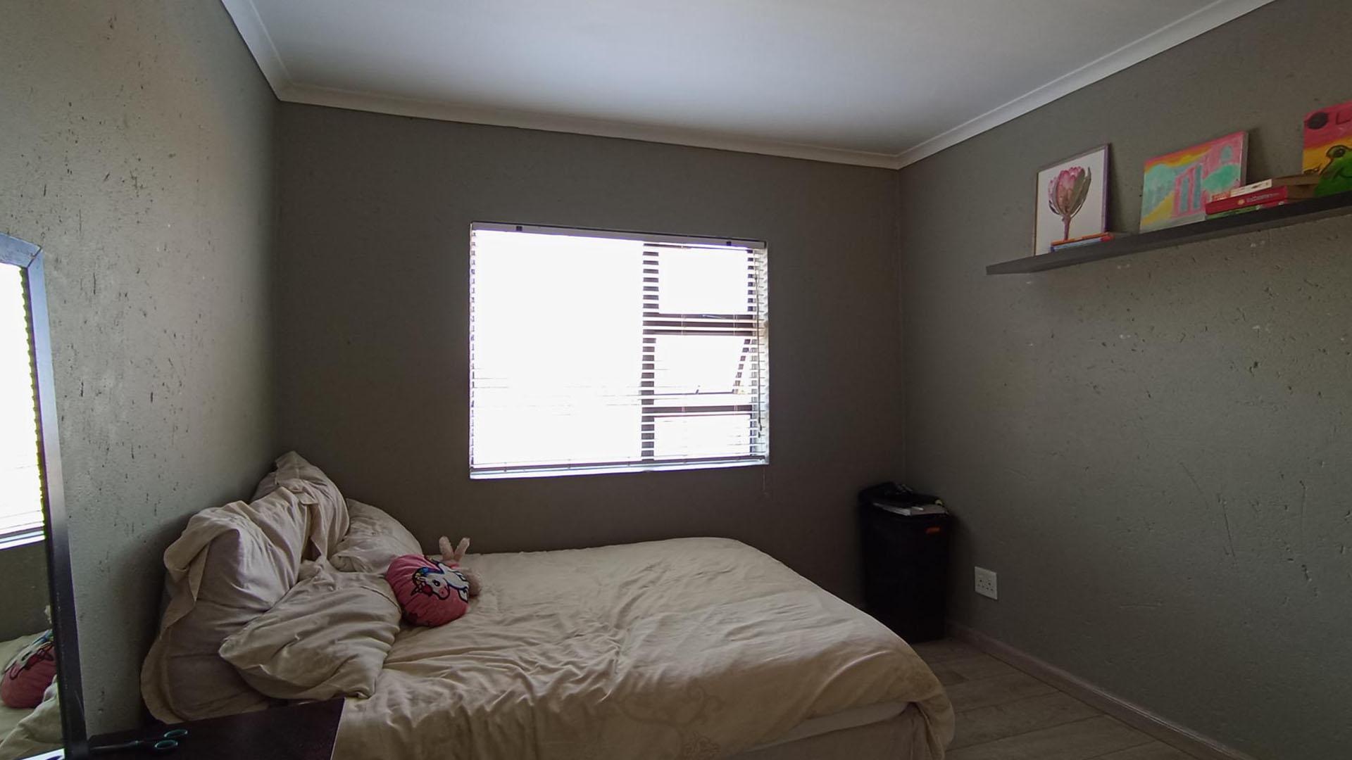 Bed Room 2 - 12 square meters of property in Noordwyk