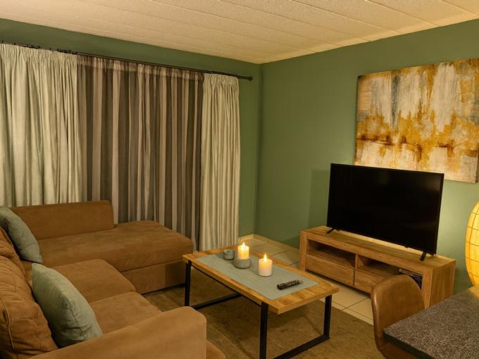 1 Bedroom Apartment to Rent in Groenkloof - Property to rent - MR693218