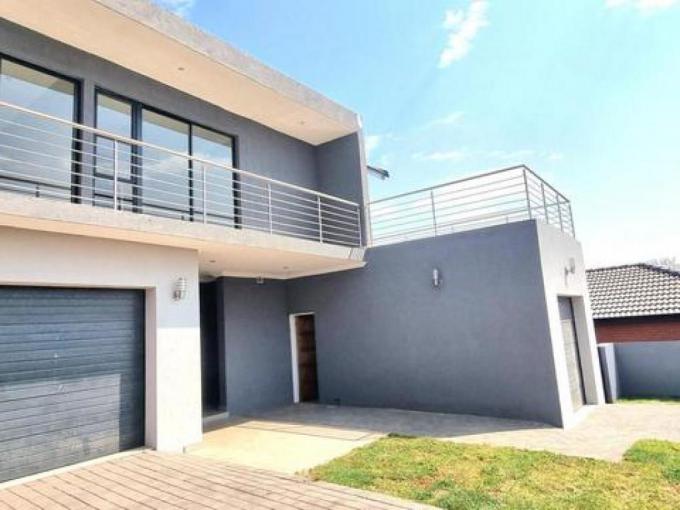 4 Bedroom House for Sale For Sale in Eldoraigne - MR693223