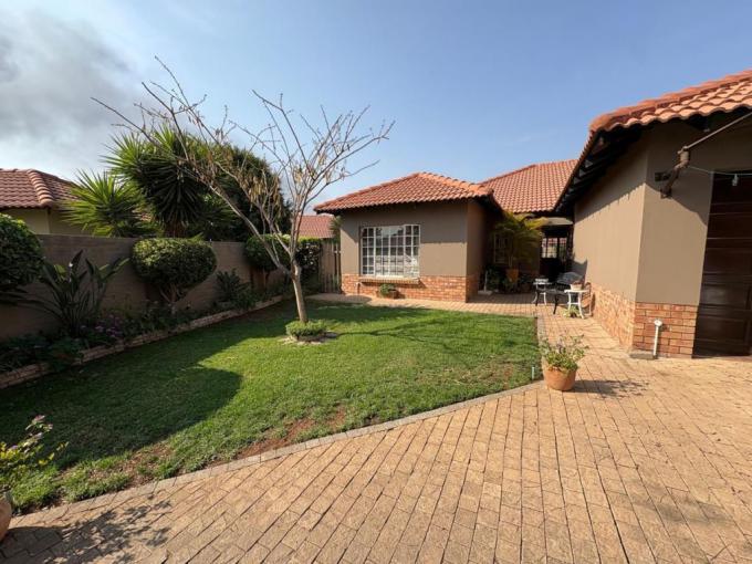 3 Bedroom House for Sale For Sale in Waterval East - MR693251