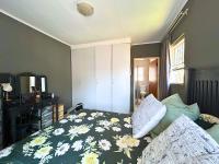  of property in Die Hoewes