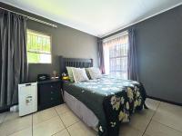  of property in Die Hoewes