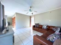  of property in Die Hoewes