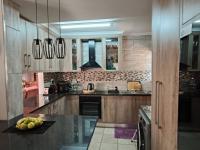 of property in Heuwelsig