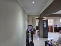  of property in Glenvista