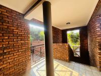  of property in Glenvista