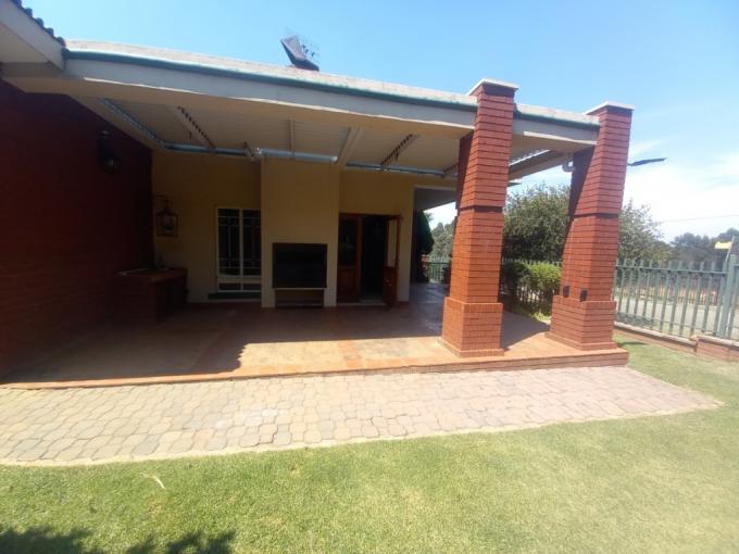 3 Bedroom Simplex to Rent in Jordaanpark - Property to rent - MR693277