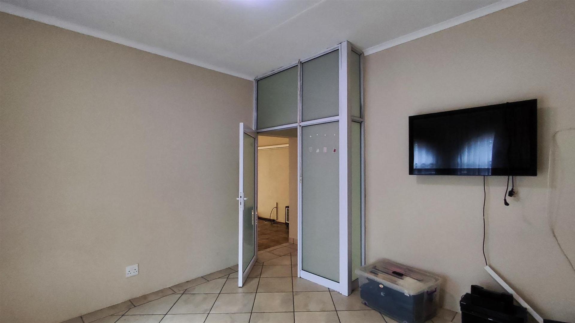 Bed Room 2 - 9 square meters of property in Brackenhurst