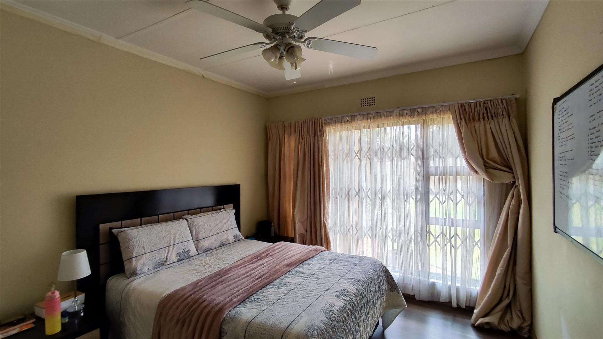 Bed Room 4 - 9 square meters of property in Brackenhurst