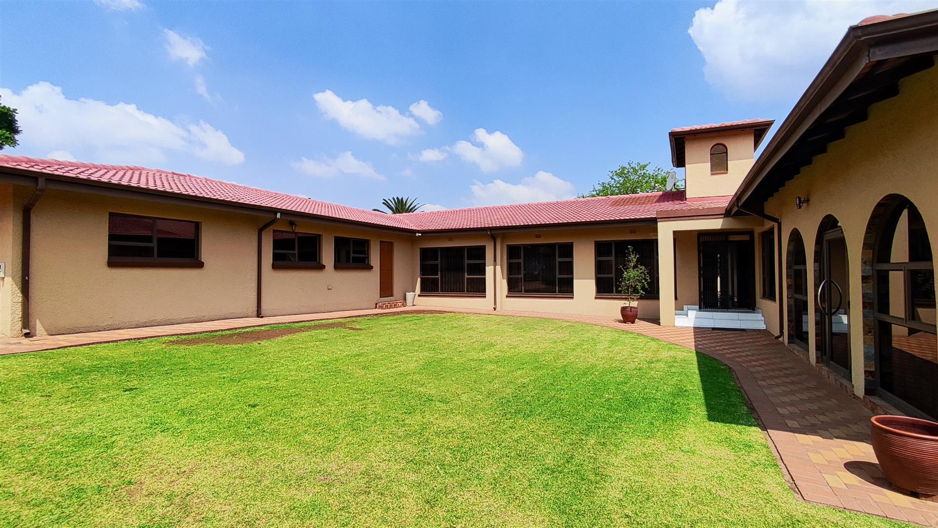 Front View of property in Brackenhurst