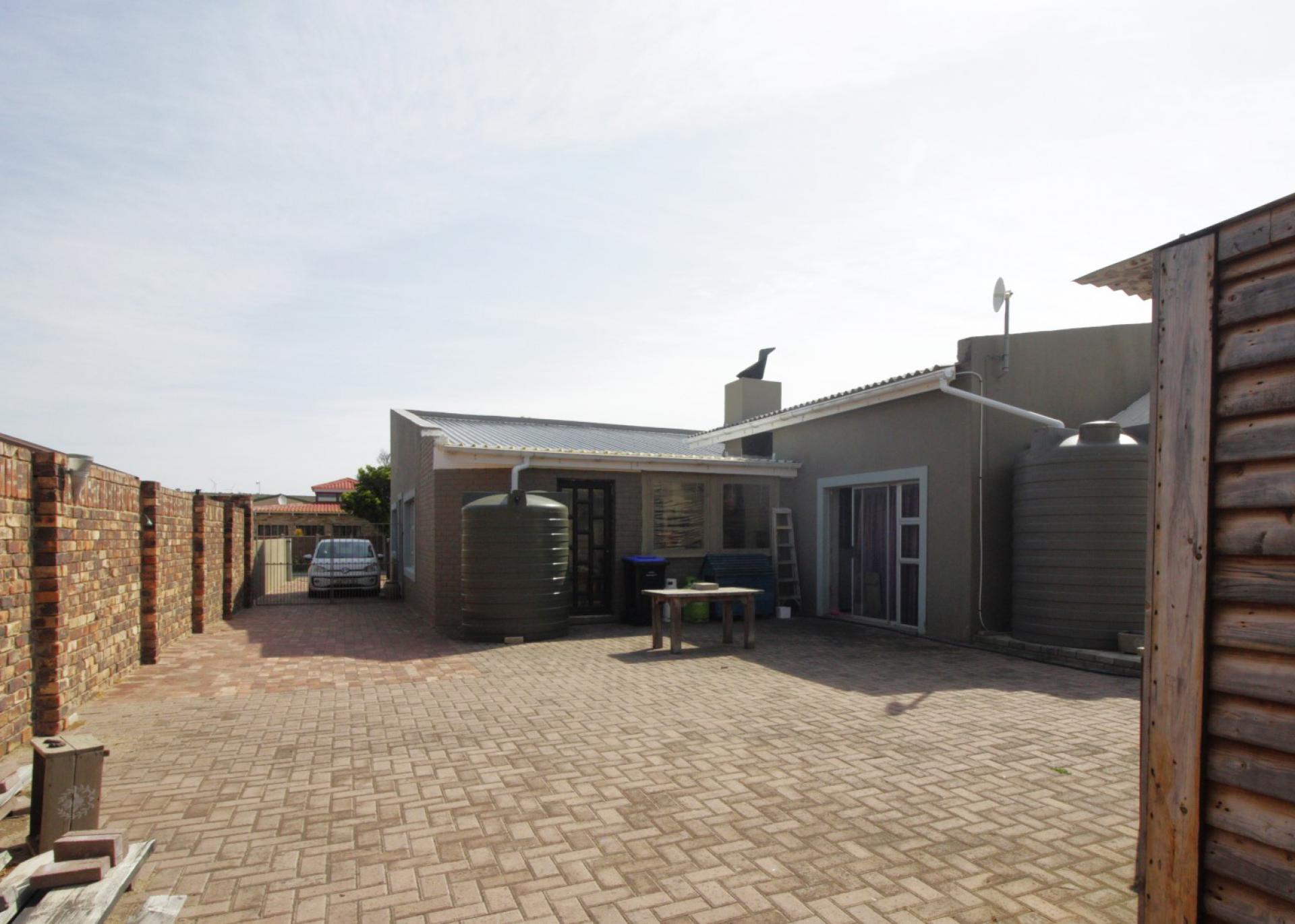  of property in Kabeljous