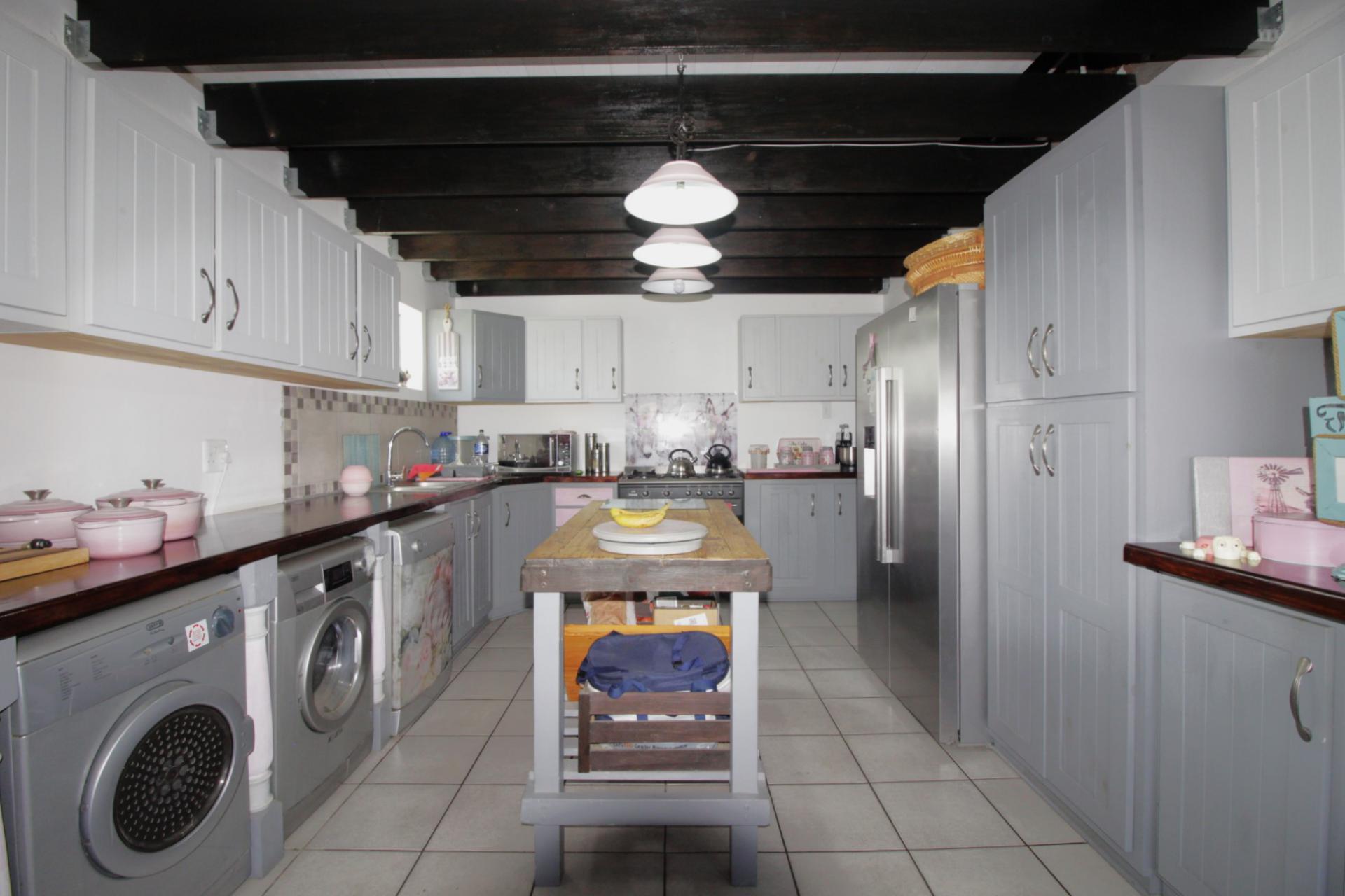  of property in Kabeljous