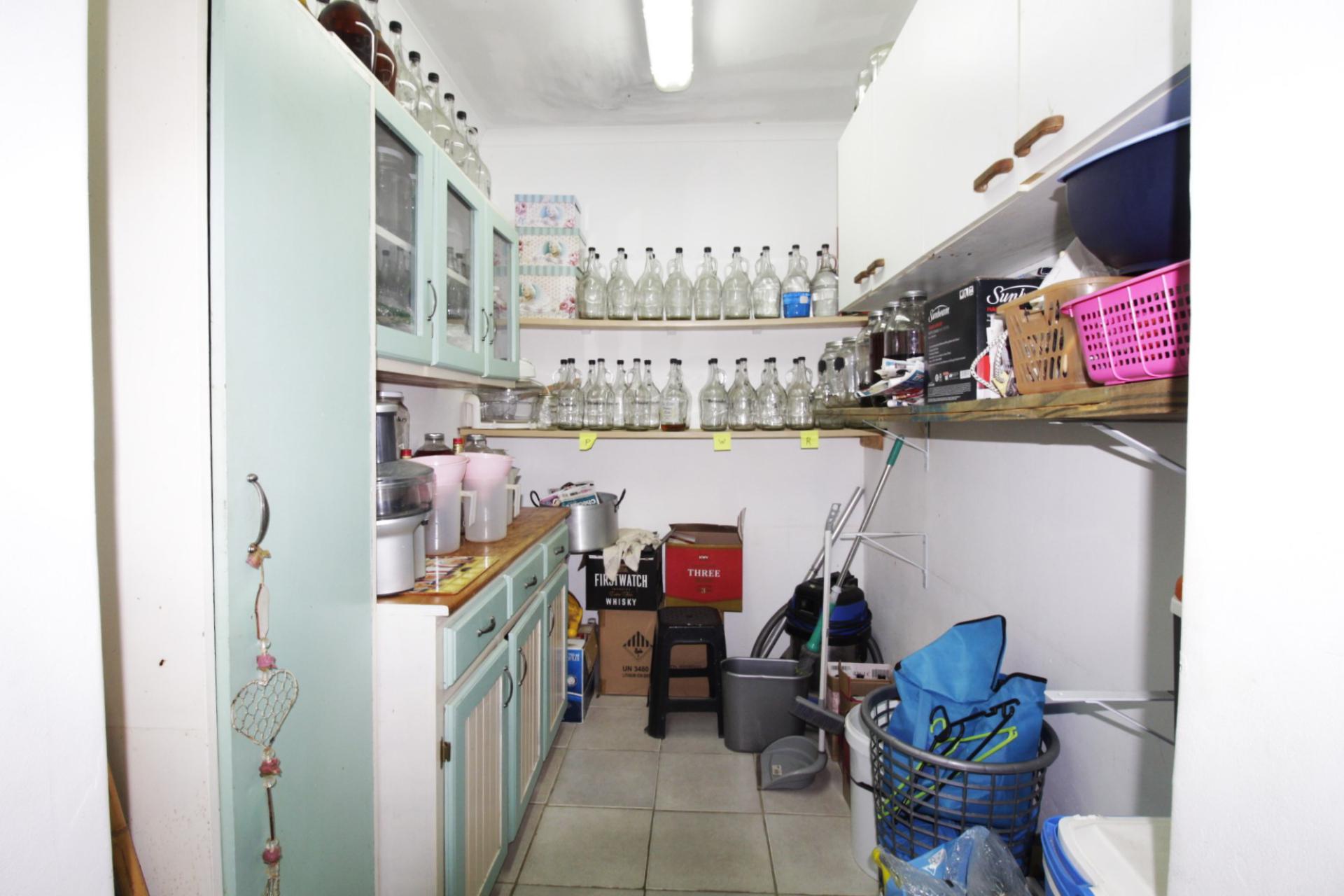  of property in Kabeljous