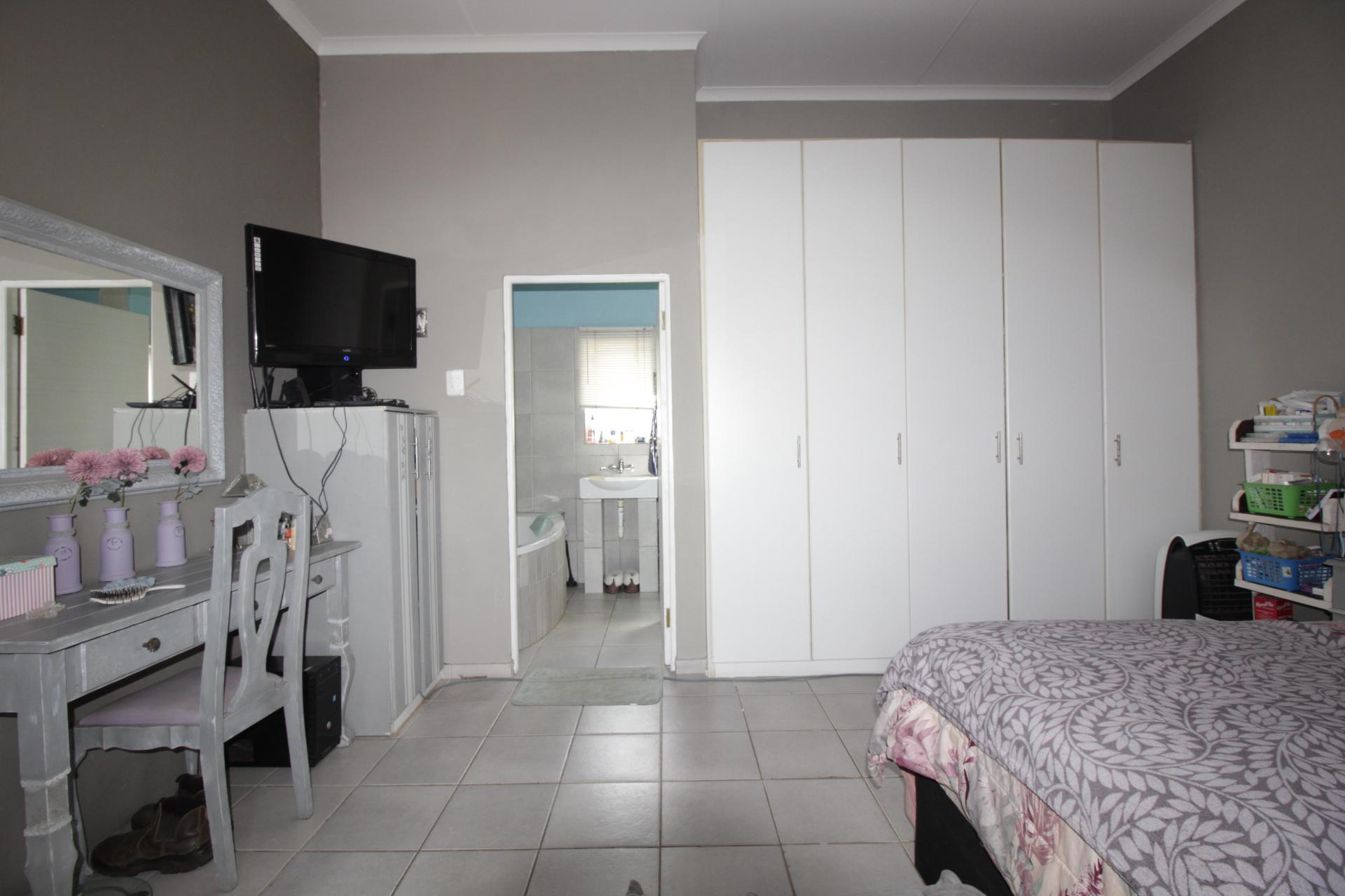  of property in Kabeljous