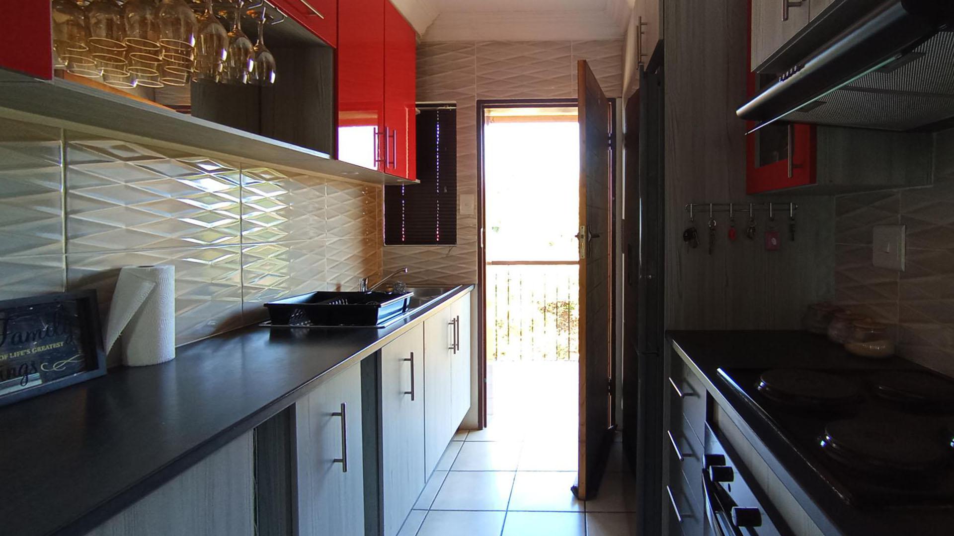 Kitchen - 8 square meters of property in Pretoria North