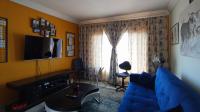 Lounges - 17 square meters of property in Pretoria North