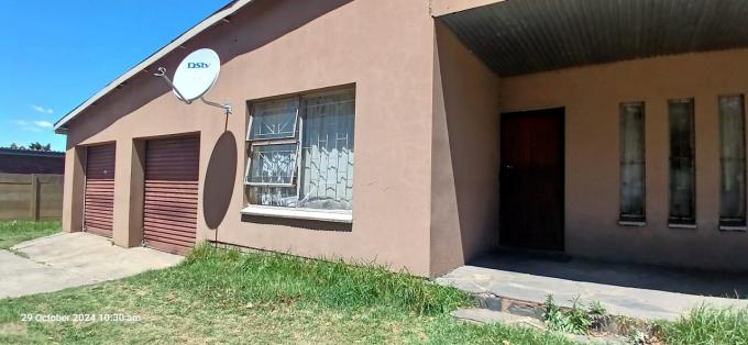 House for Sale For Sale in Ermelo - MR693356