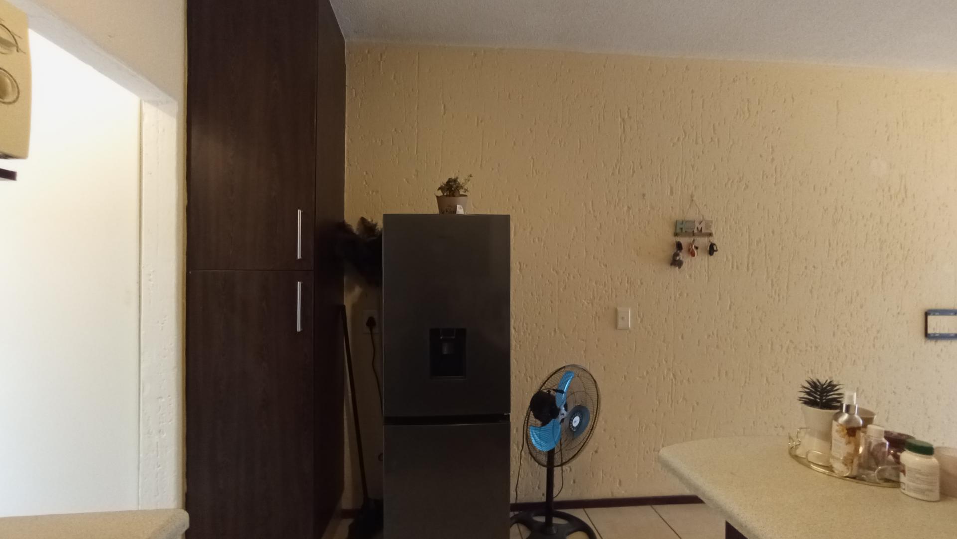 Kitchen - 8 square meters of property in Lone Hill