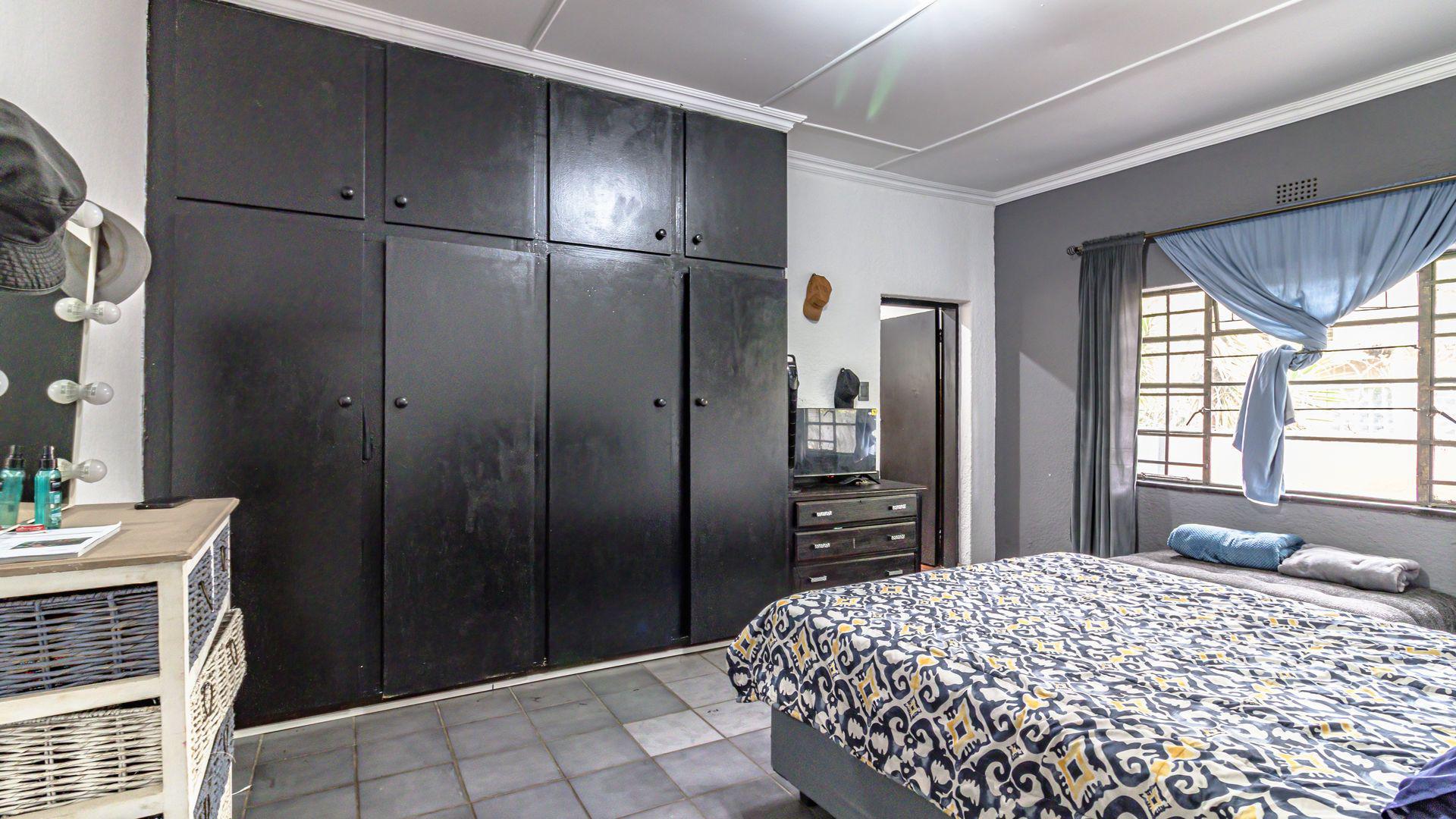 Bed Room 2 of property in Westdene (JHB)