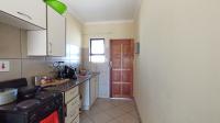 Kitchen - 7 square meters of property in Witpoortjie