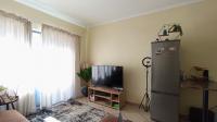 Lounges - 14 square meters of property in Witpoortjie