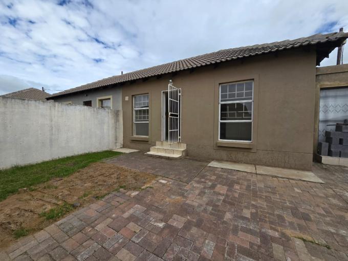 House for Sale For Sale in Ermelo - MR693379