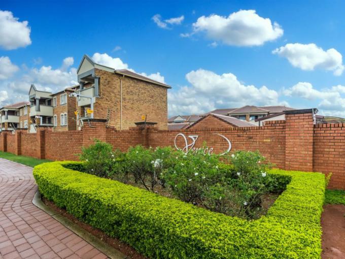2 Bedroom Apartment for Sale For Sale in Die Hoewes - MR693401