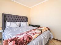  of property in Die Hoewes