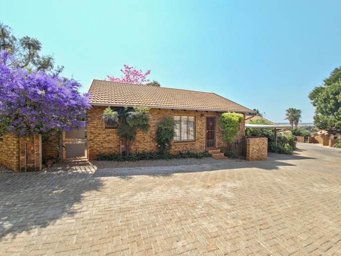 Simplex for Sale For Sale in Moreletapark - MR693421