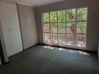  of property in Geelhoutpark