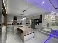  of property in Winchester Hills