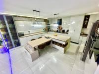  of property in Winchester Hills
