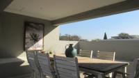 Patio - 13 square meters of property in Maroeladal
