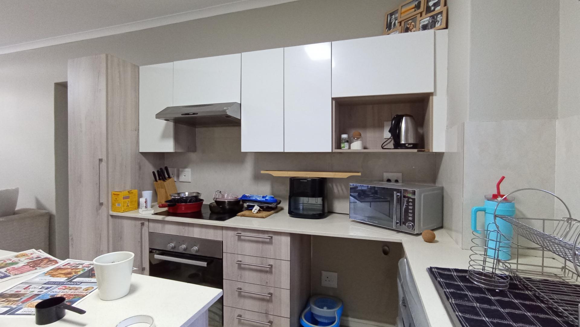Kitchen - 12 square meters of property in Noordhang