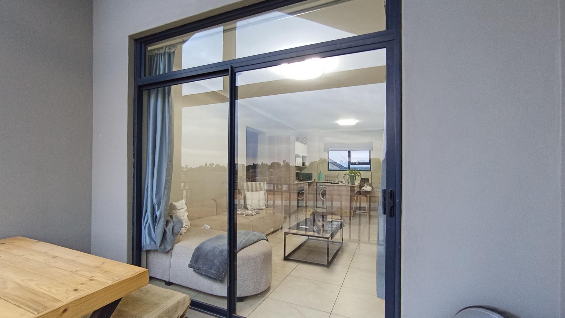 Balcony - 9 square meters of property in Noordhang