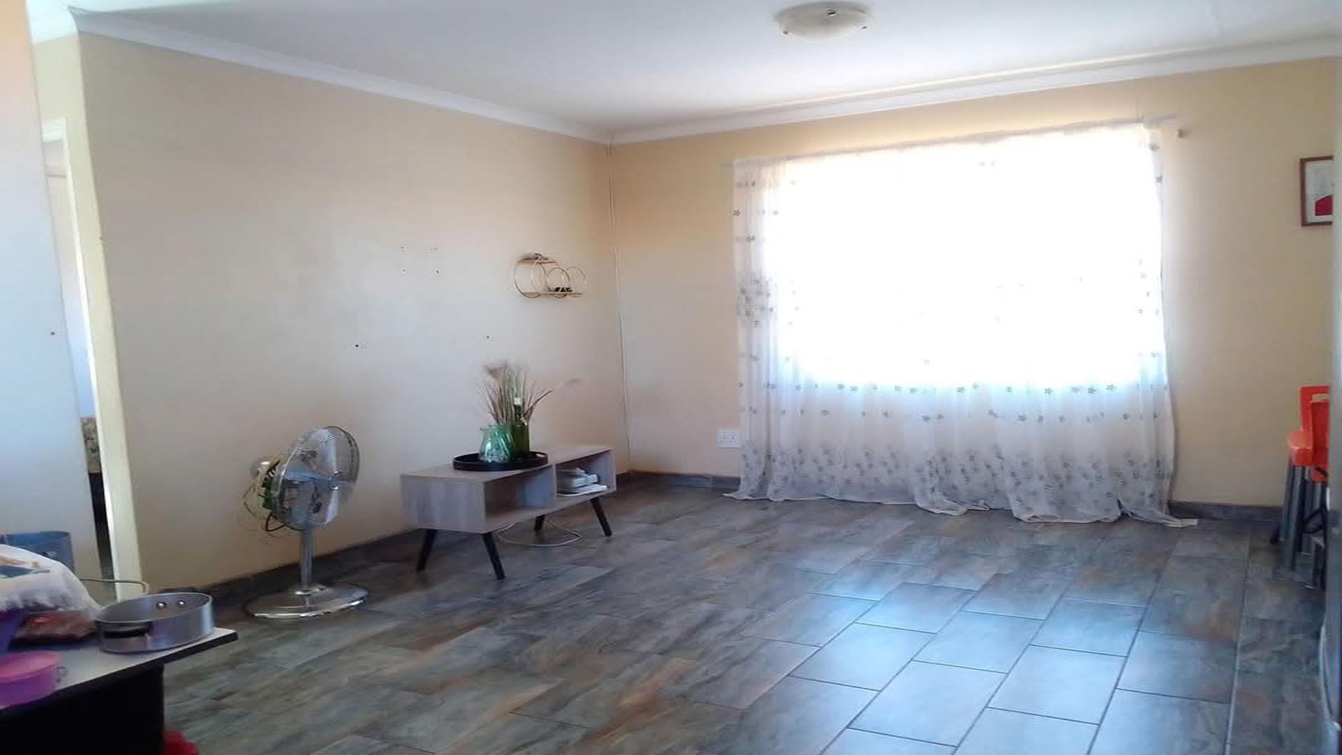 Lounges of property in Lufhereng