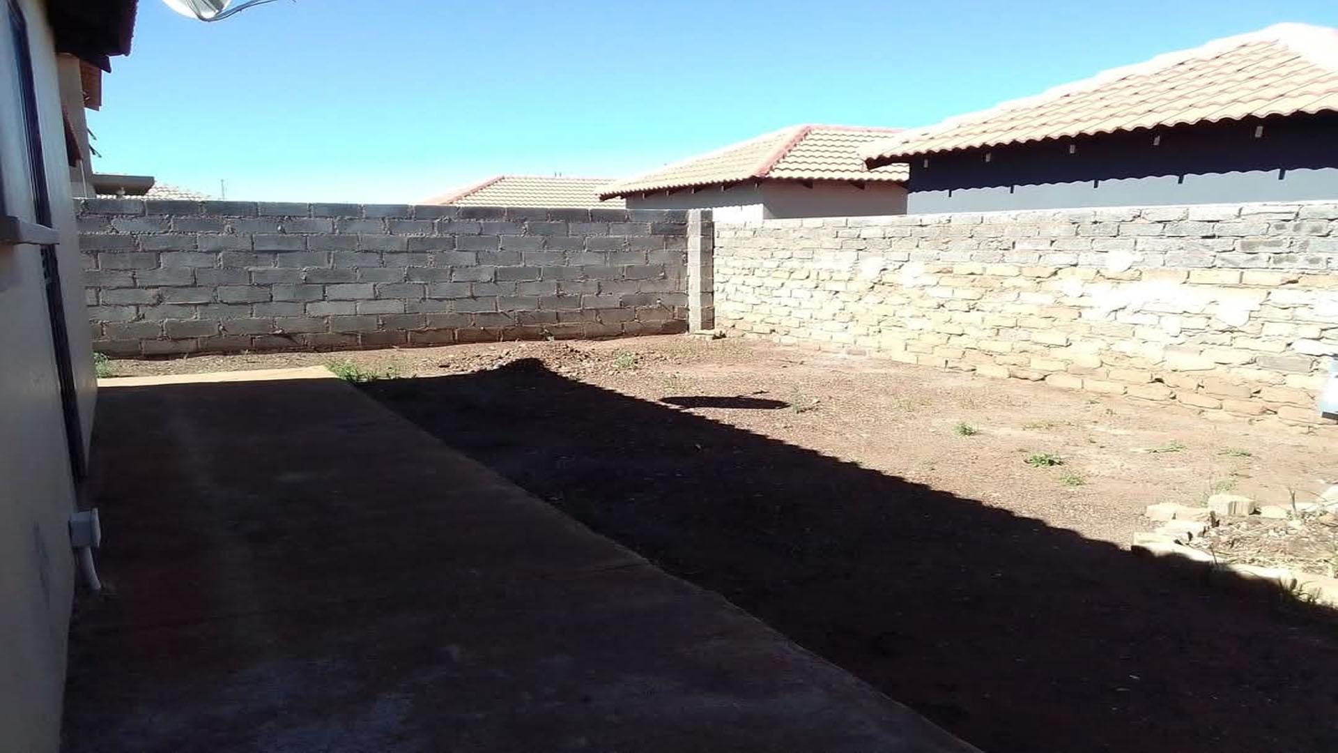 Backyard of property in Lufhereng