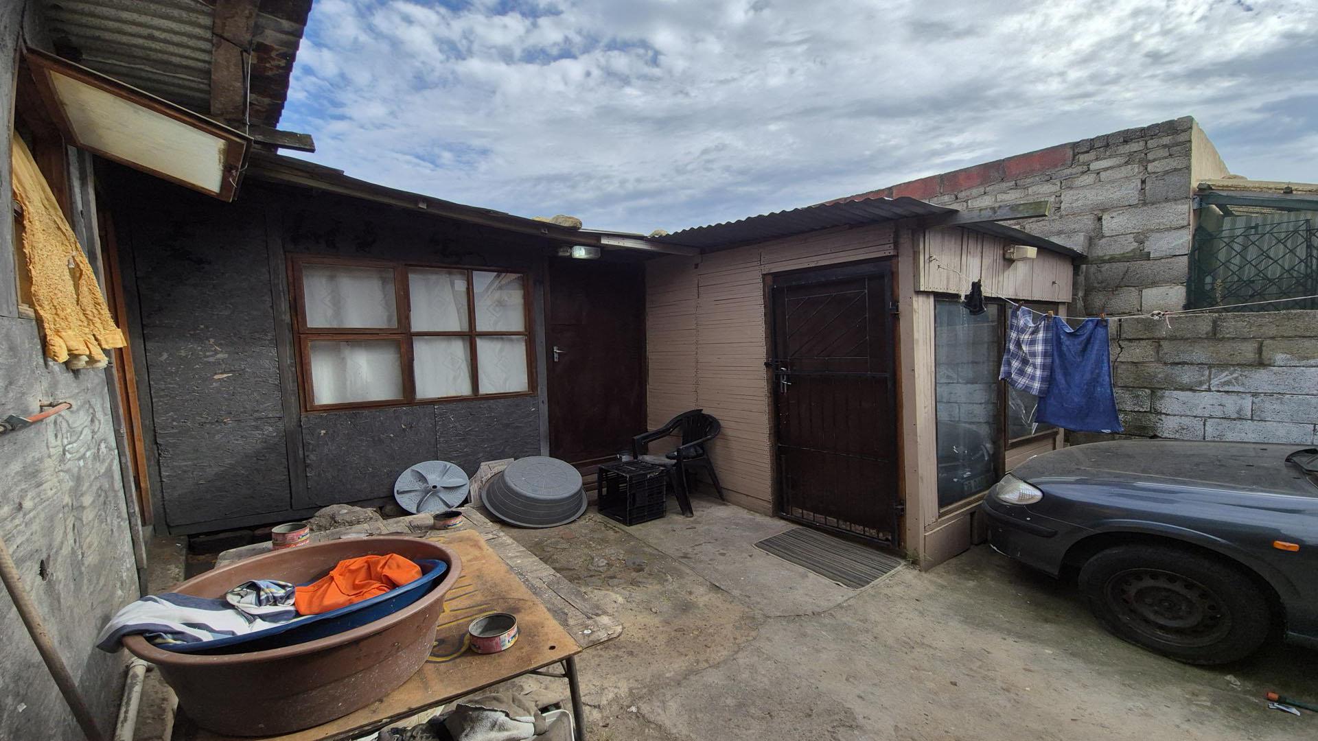 Front View of property in Booysen Park