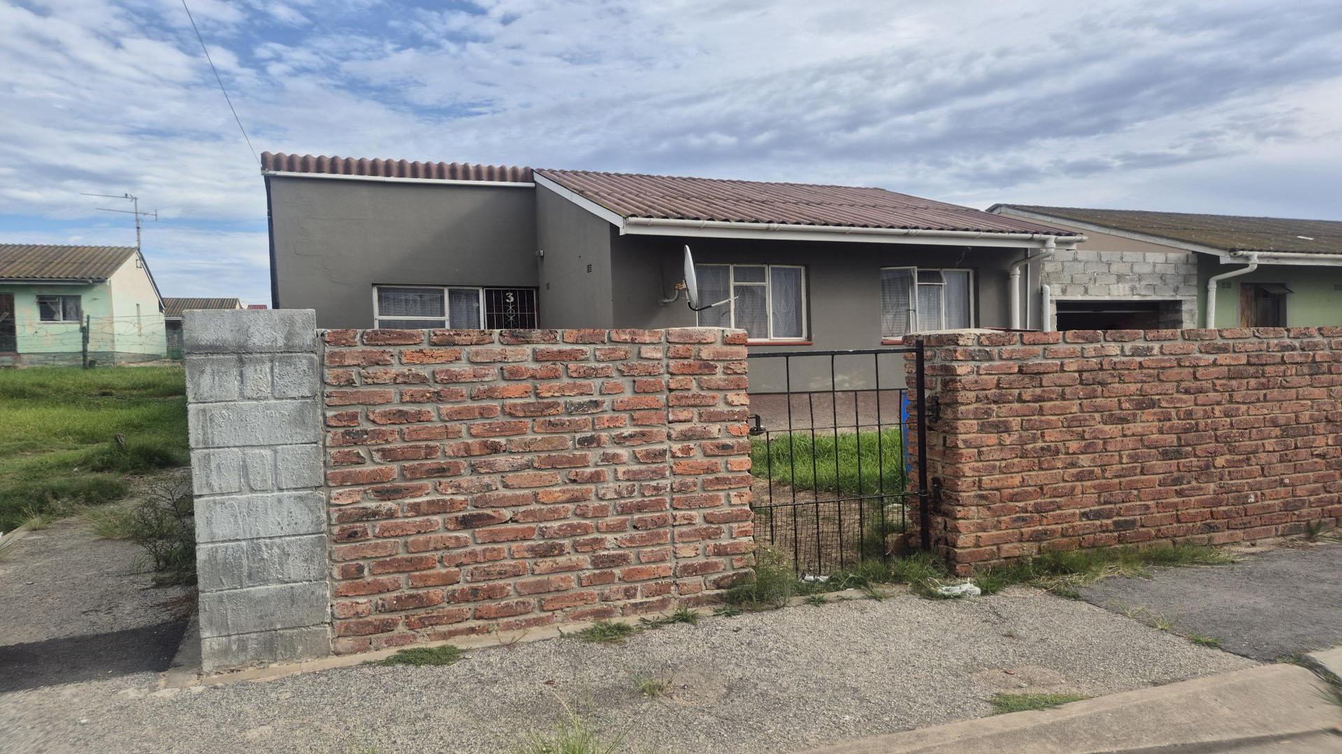 Front View of property in Booysen Park