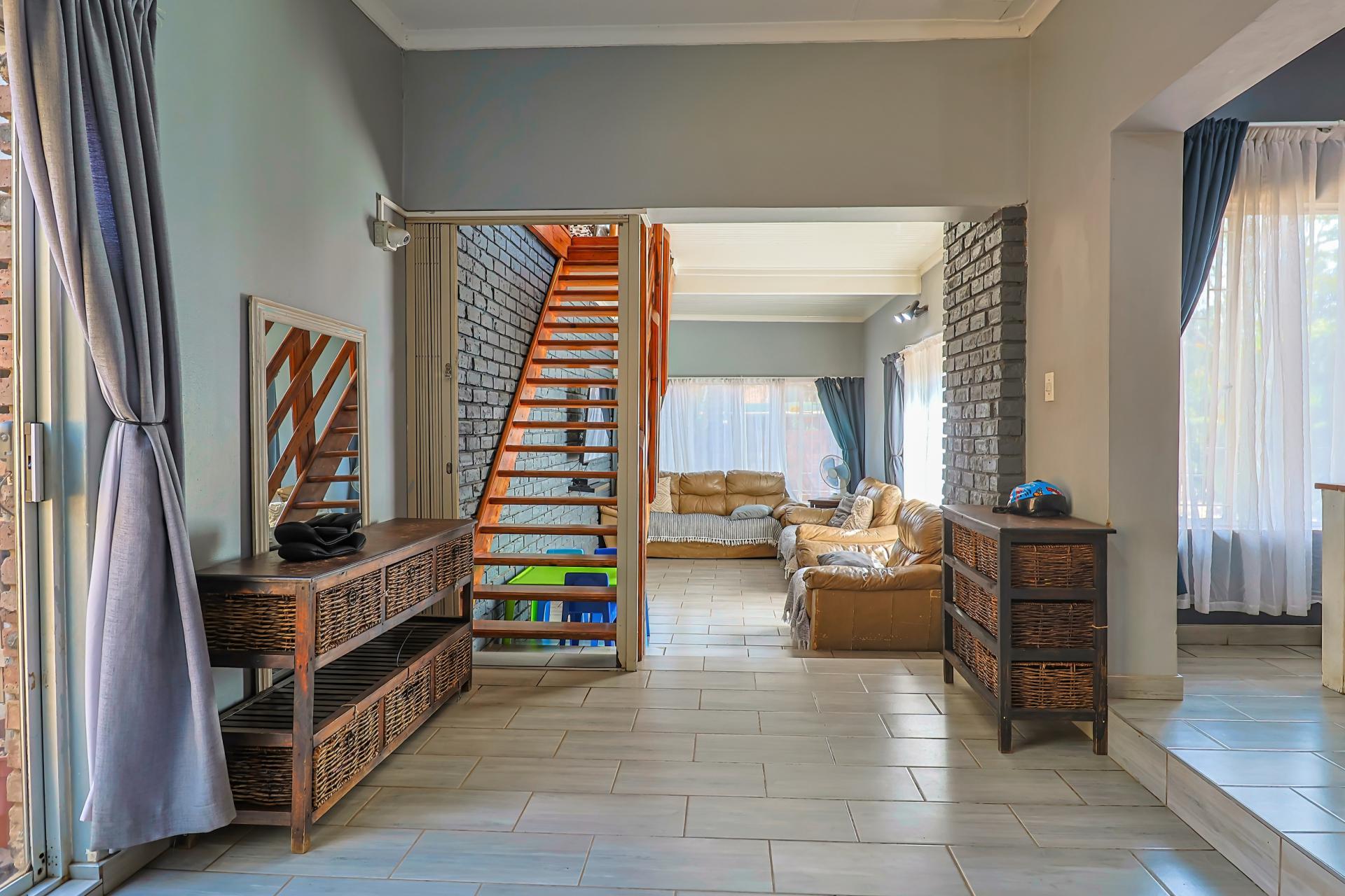  of property in Pierre van Ryneveld