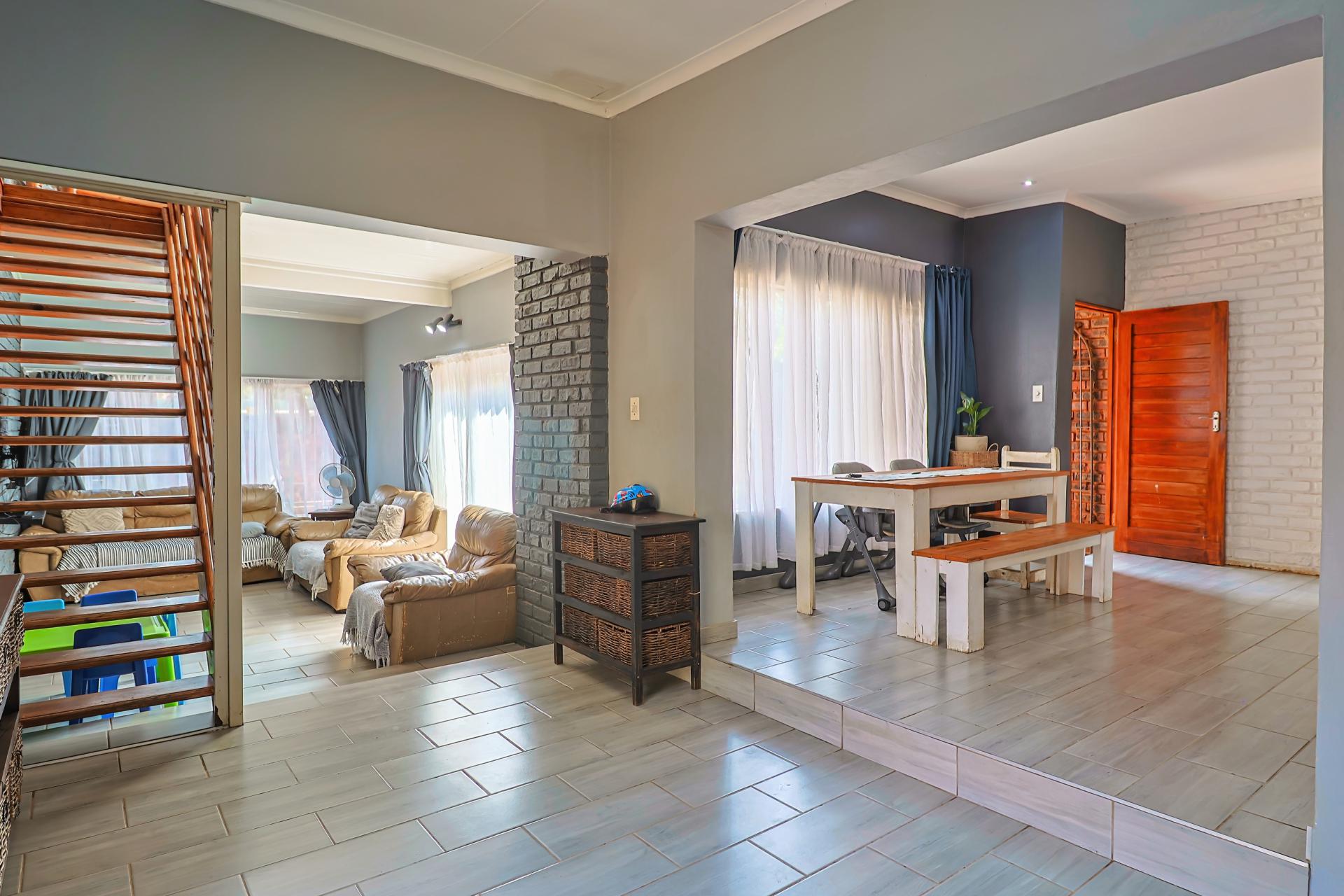  of property in Pierre van Ryneveld