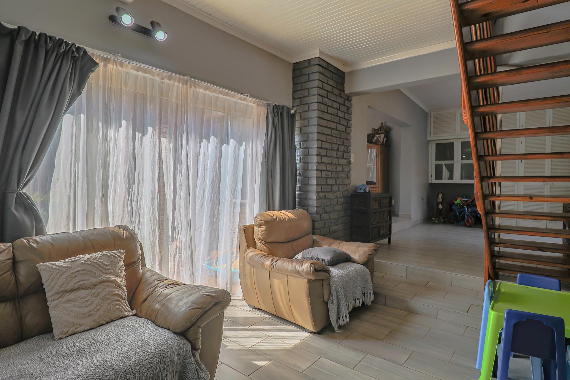  of property in Pierre van Ryneveld