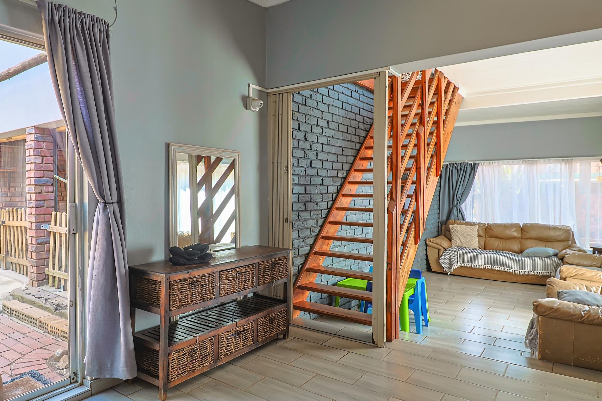  of property in Pierre van Ryneveld