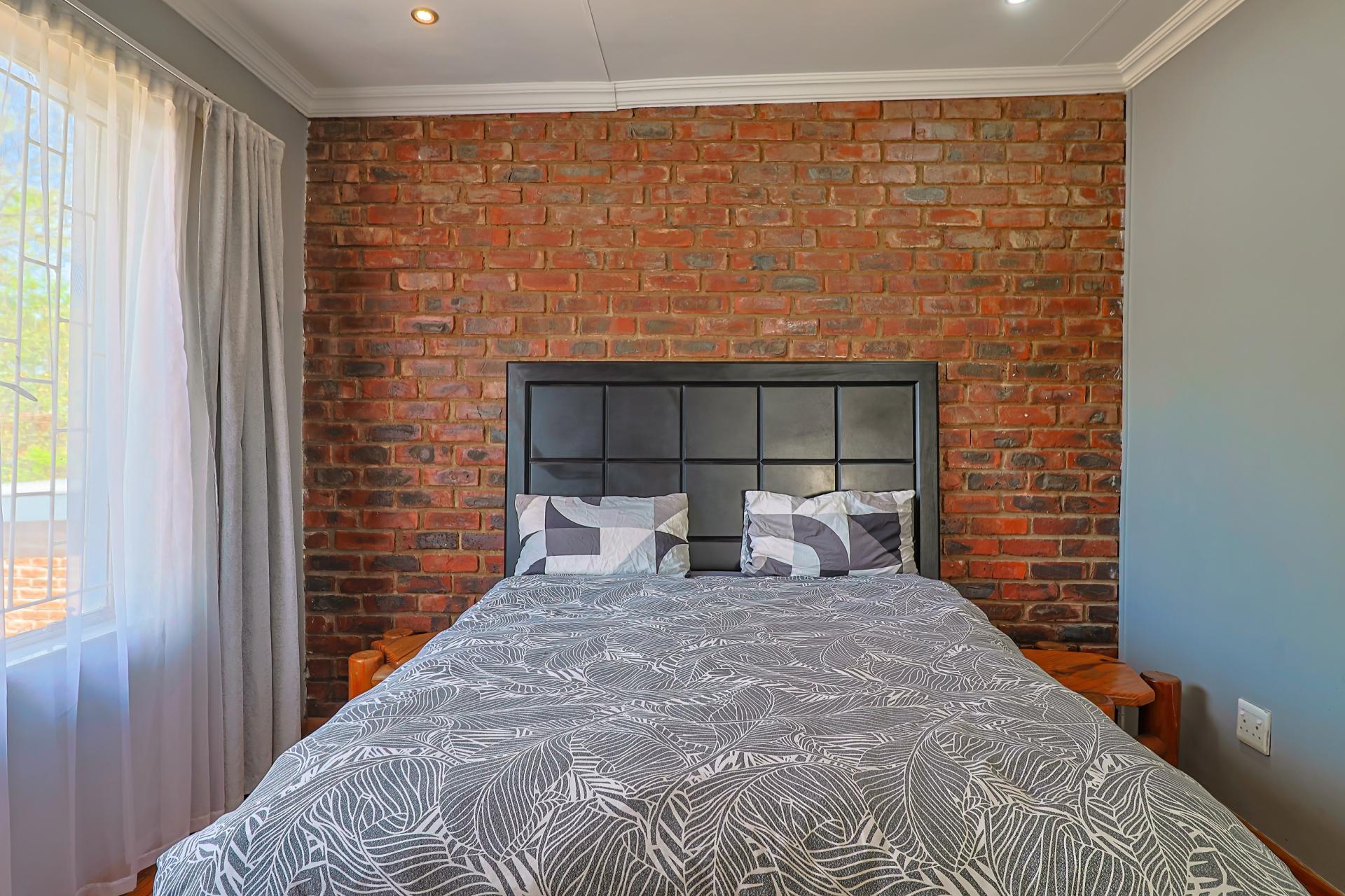  of property in Pierre van Ryneveld