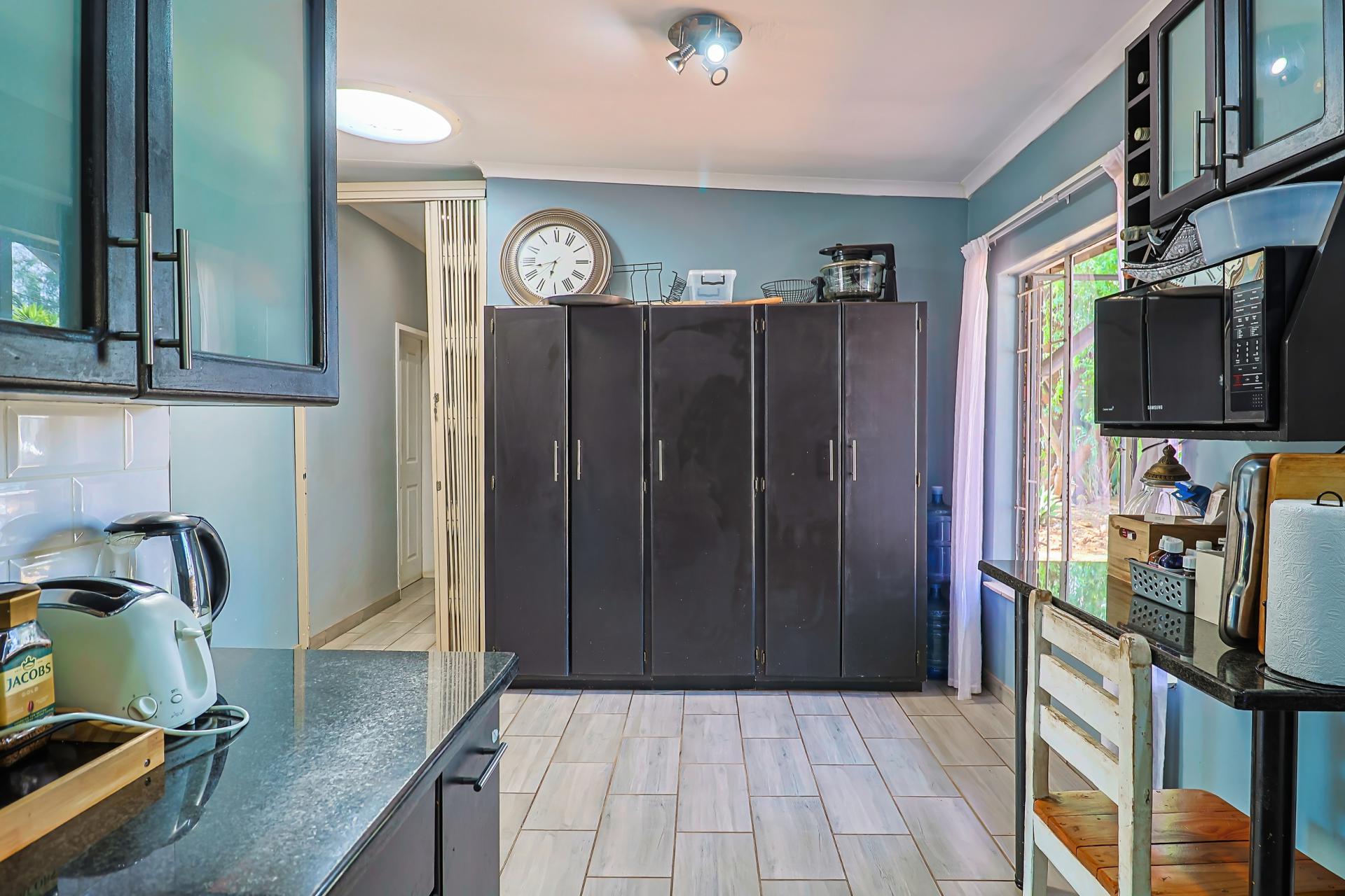  of property in Pierre van Ryneveld