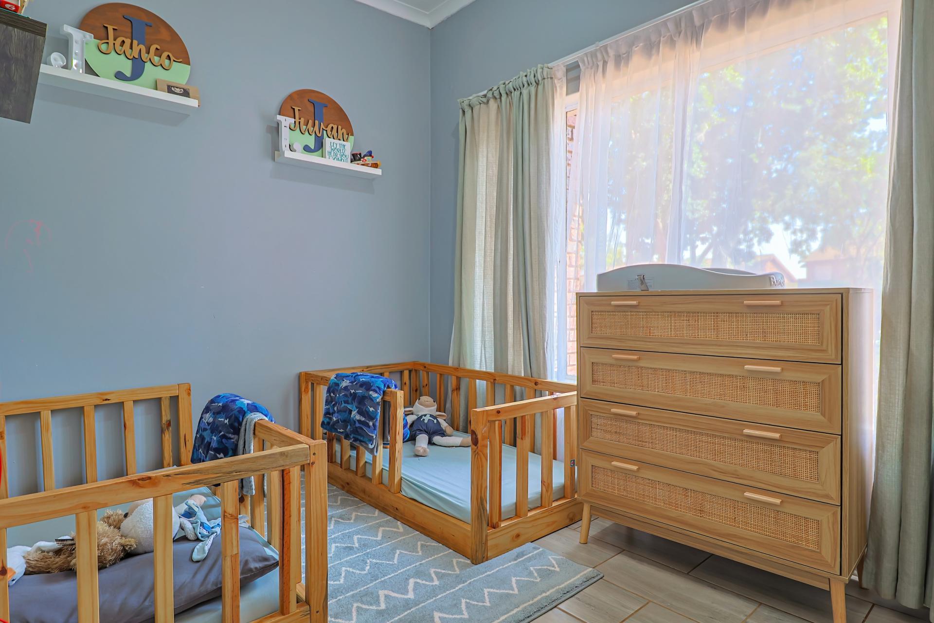  of property in Pierre van Ryneveld