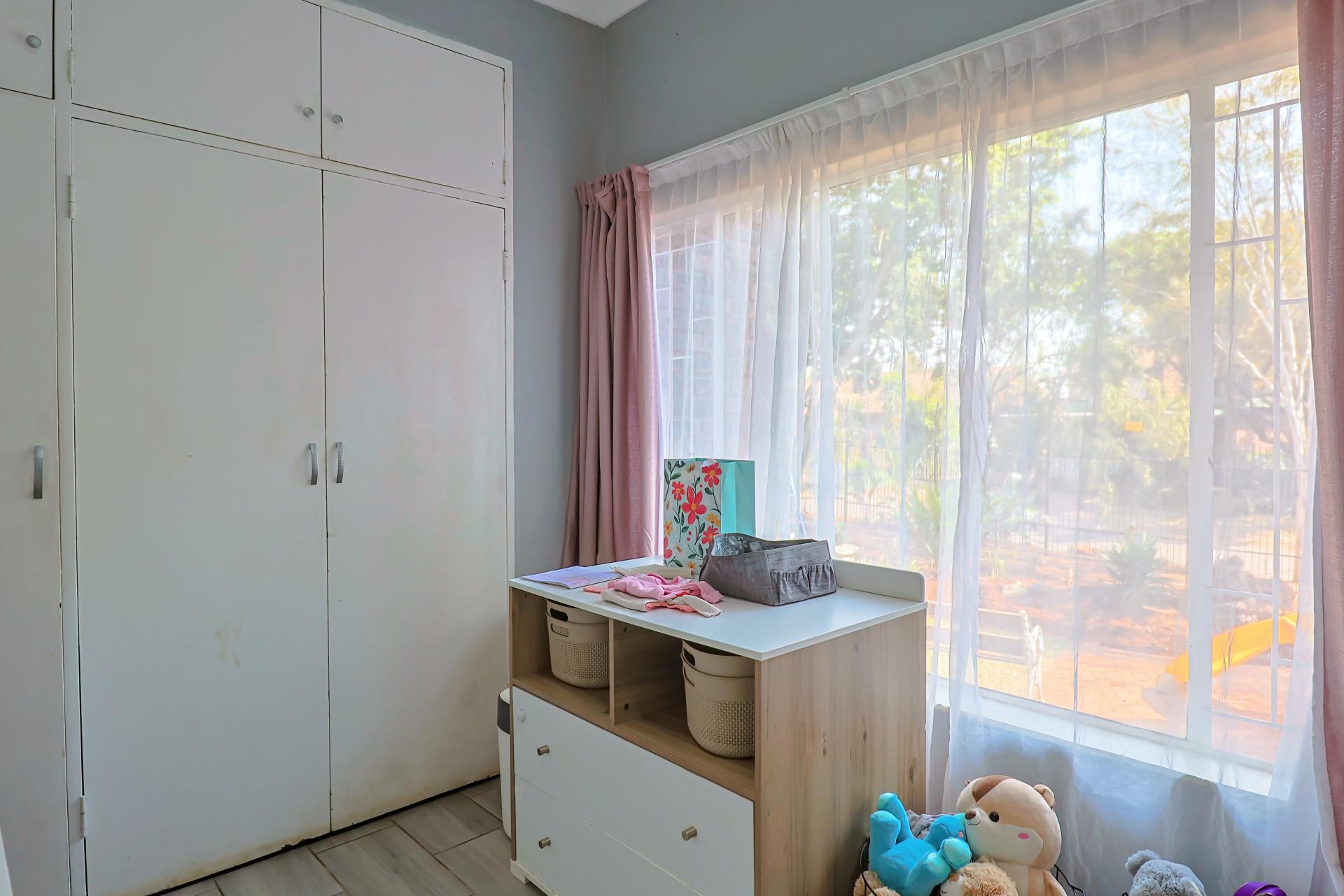  of property in Pierre van Ryneveld