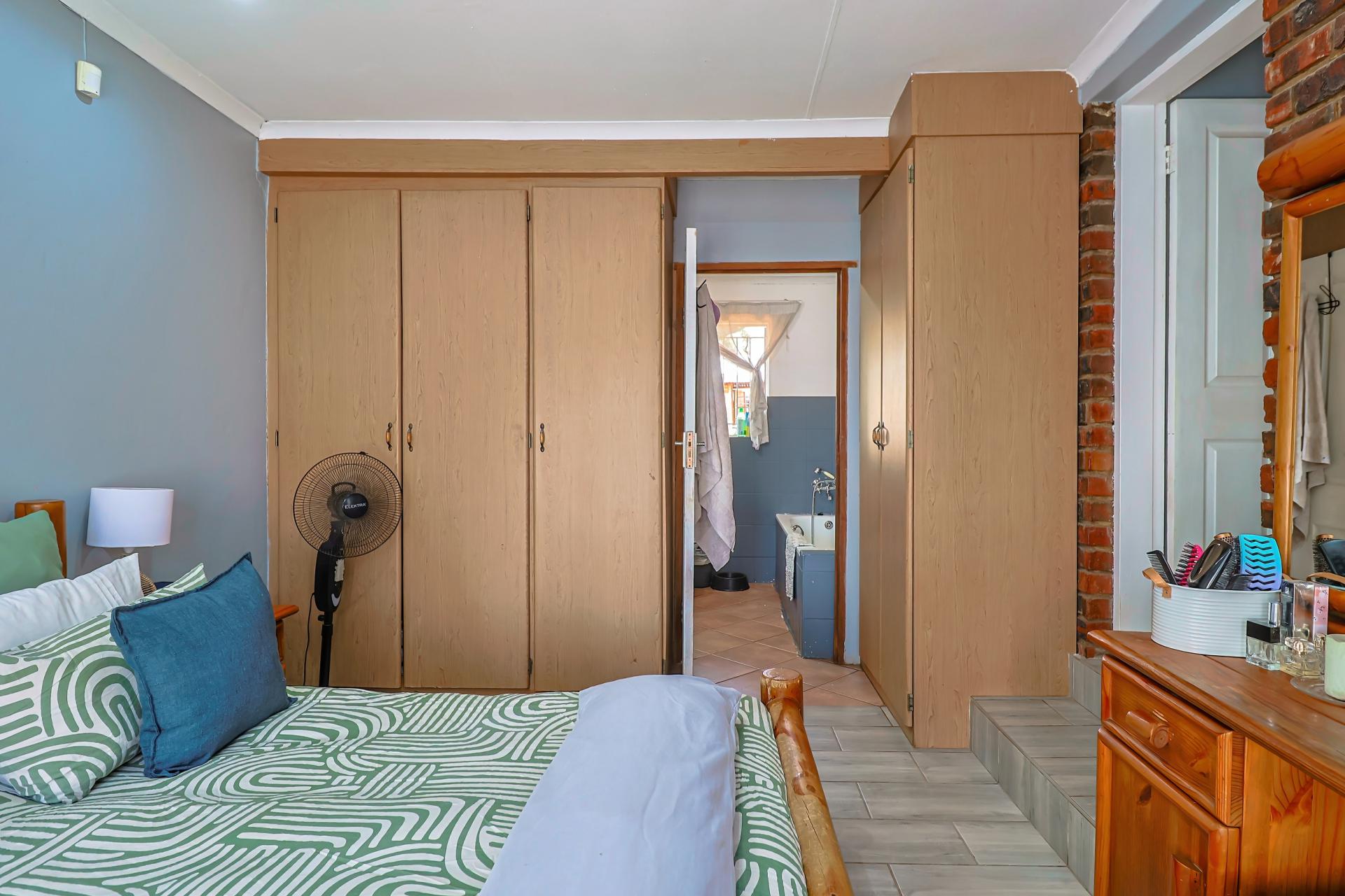  of property in Pierre van Ryneveld